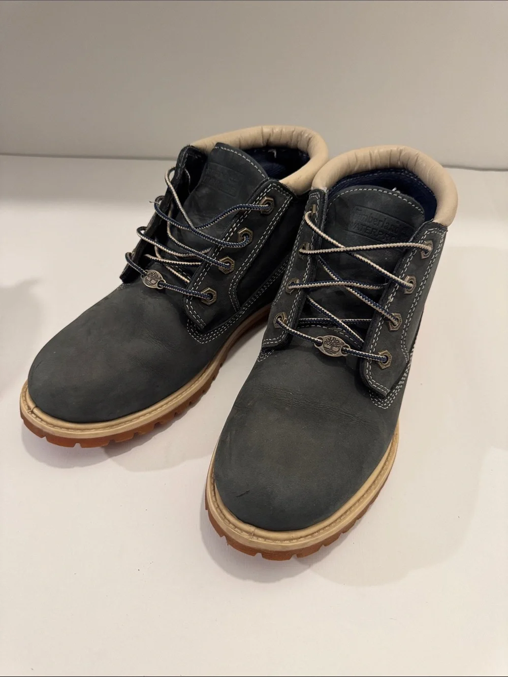 Timberland Women’s Dark Navy Leather Chukka Boots